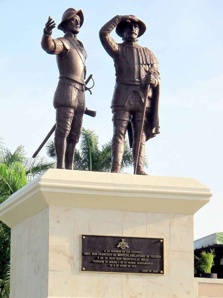 Monumento a los Montejo en Mérida Yucatán
Primeros vecinos de Mérida 1542